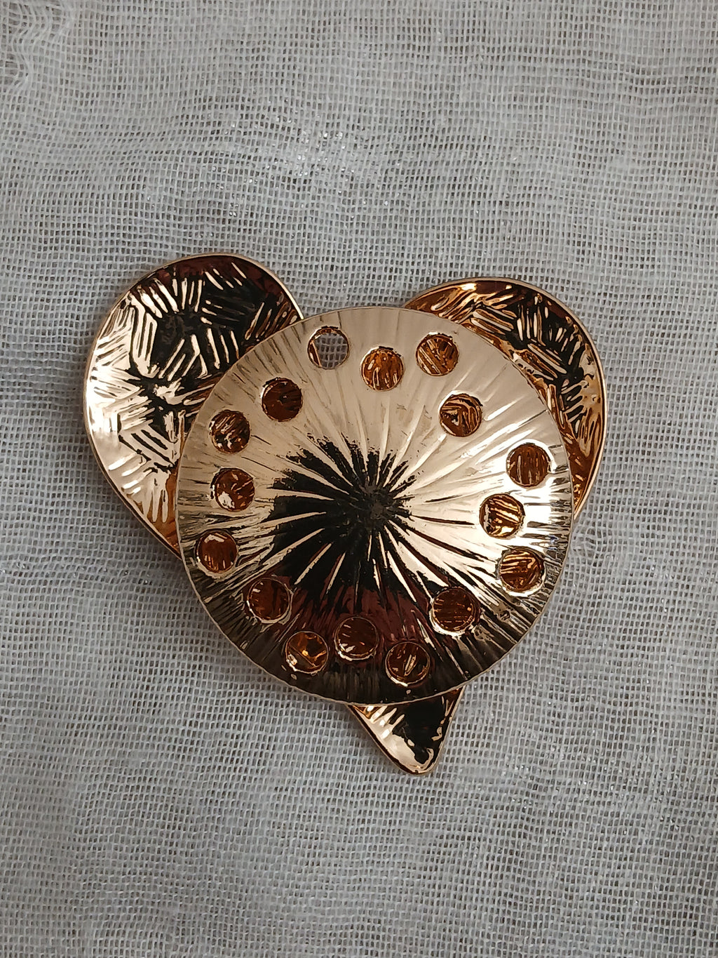 Jolie Broche Aimantée Cœur Doré Arbre de Vie