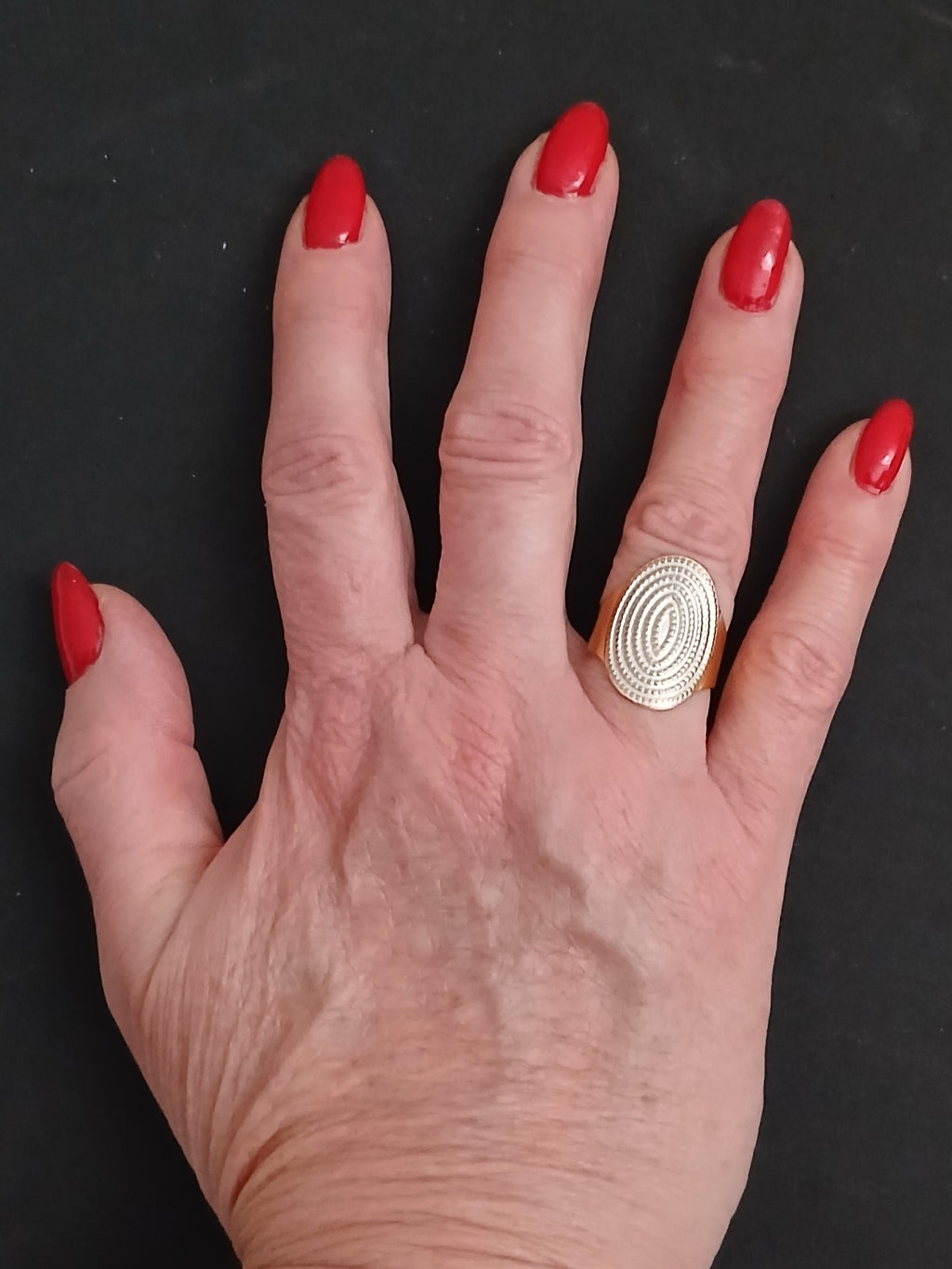 Jolie Bague Réglable Ovale Dorée Cercles