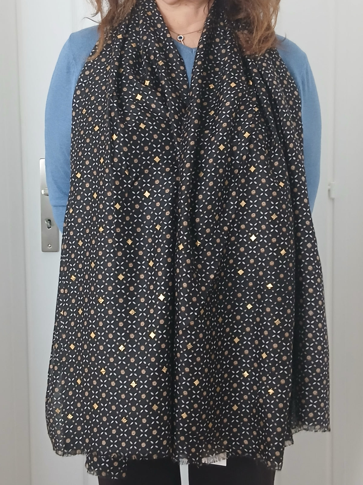 Foulard Micro-Géométrique Noir et Blanc Regina Schrecker