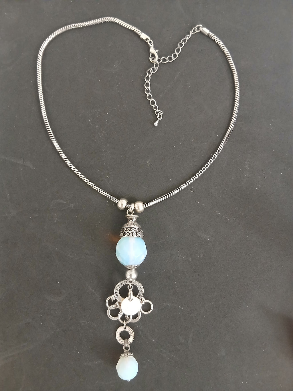Joli Collier Pendentif Opaline & Filigrane Argenté