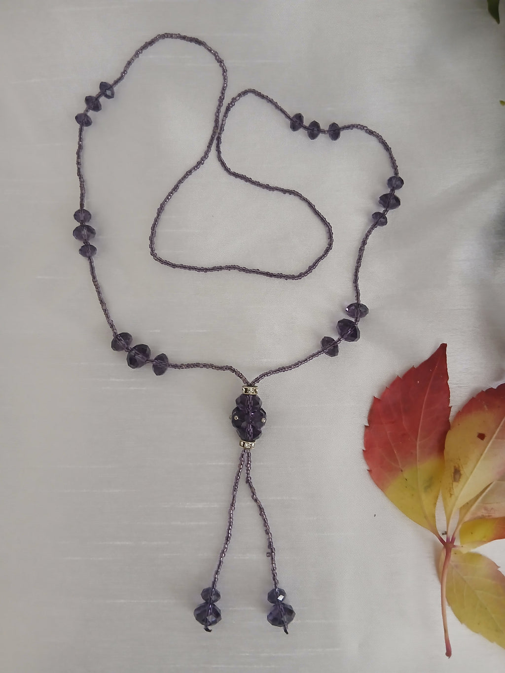 Joli Collier Lariat Cristaux Violet