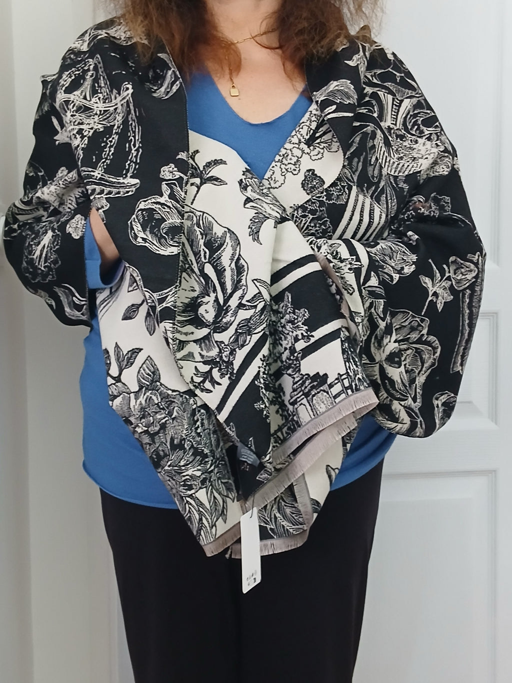 Châle Echarpe Toile de Jouy Noir et Blanc Très Chaude