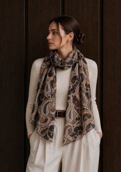 Châle Paisley dans un Camaïeu de Brun, Rouille, Beige et Blanc